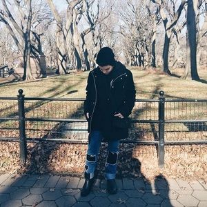 TOPSHOP jeans with black cutouts